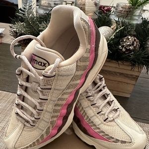 Nike Air Max Sneakers